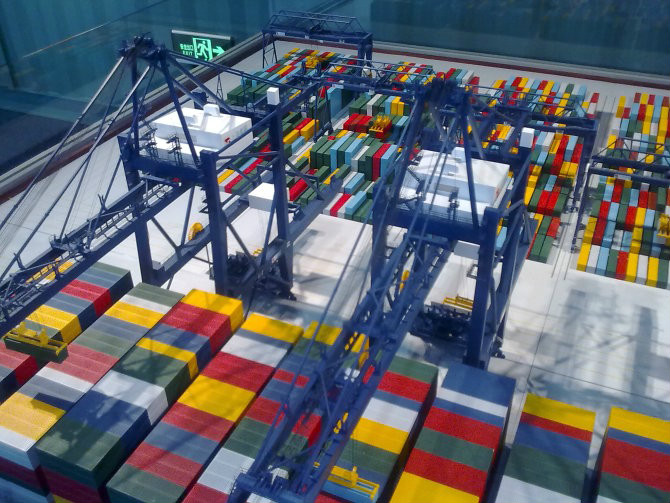 德昌县港口集装箱堆场